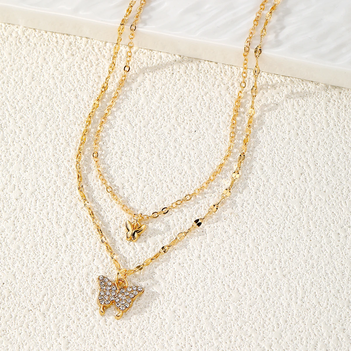 Trendy Rhinestone Butterfly Necklace - Image 5